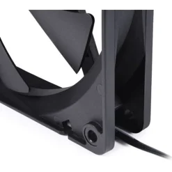 Alphacool Core PWM 140x140x25mm 0-3200 U/min 51-53 dB(A) schwarz