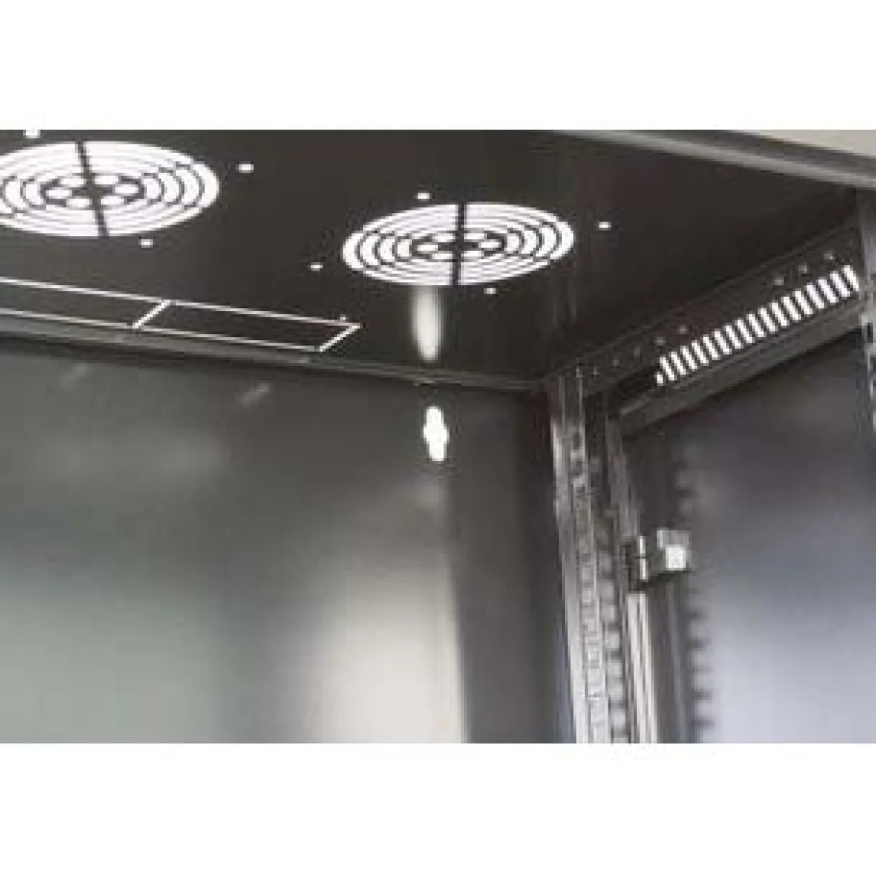 19" (48,26cm) Intellinet Wandverteiler 9HE 600x450mm montiert schwarz